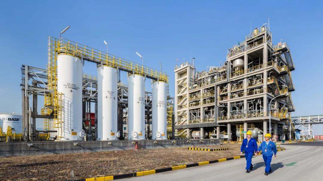 巴斯夫发布2019大中华区年度报告!在华坐拥五大基地,这些经验值得你学习! 巴斯夫发布2019大中华区年度报告!在华坐拥五大基地,这些经验值得你学习!