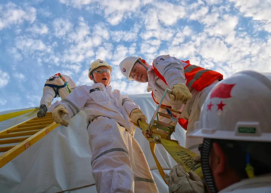 报告!“海洋石油119”已于南海精准就位、开工 报告!“海洋石油119”已于南海精准就位、开工