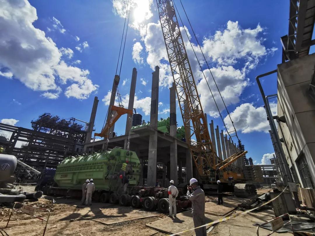 ˷ˣ򶫱ܳа˾ṹʯĿ12̨תĹ˻Բװɹ