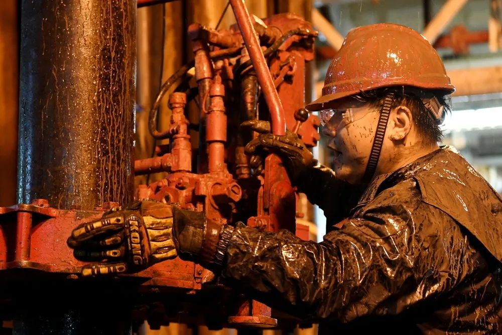 亿“气”点亮!千亿方级大气田投产背后 亿“气”点亮!千亿方级大气田投产背后