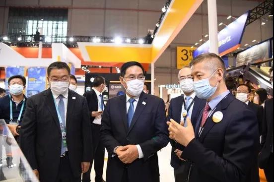 买买买!中国石化在进博会与50家供应商签约 买买买!中国石化在进博会与50家供应商签约