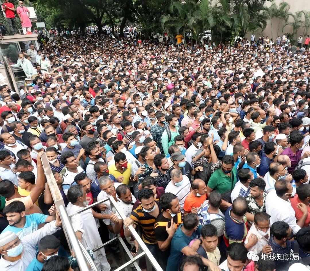 沙特,由奢入俭难 沙特,由奢入俭难