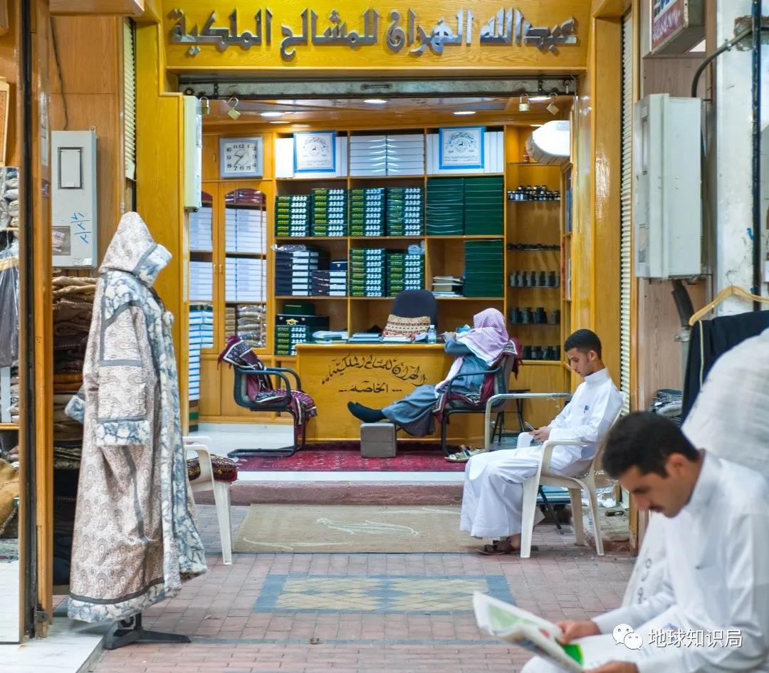 沙特,由奢入俭难 沙特,由奢入俭难