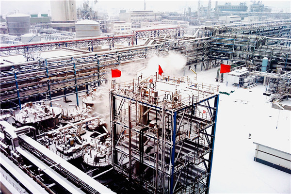 国际油价低位运行,石油公司纷纷宣布这么干...... 国际油价低位运行,石油公司纷纷宣布这么干......