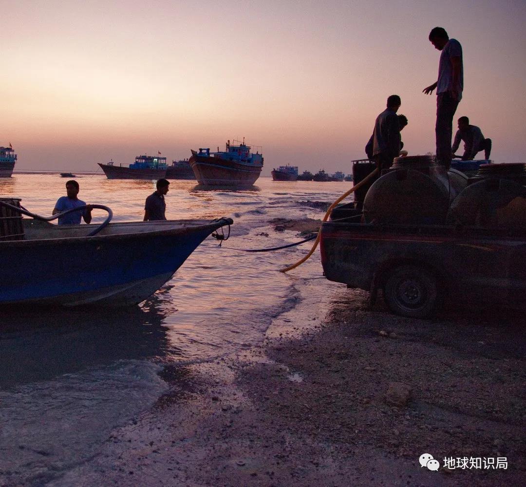 石油土豪伊朗竟无油可用? 石油土豪伊朗竟无油可用?