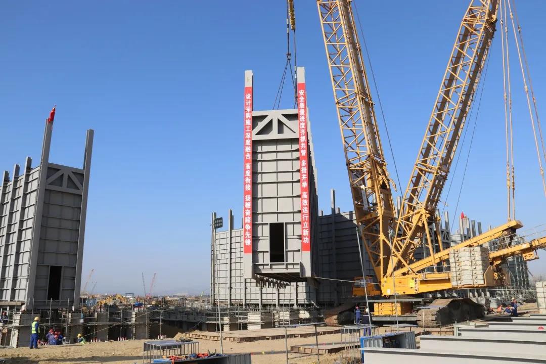 ѽ¯ҡ˾㶫ʯϩĿ촺ǰս