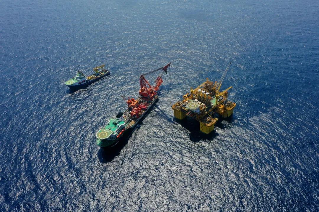 1500米海底,我国首个深水自营大气田两条“营养输送管”就位! 1500米海底,我国首个深水自营大气田两条“营养输送管”就位!