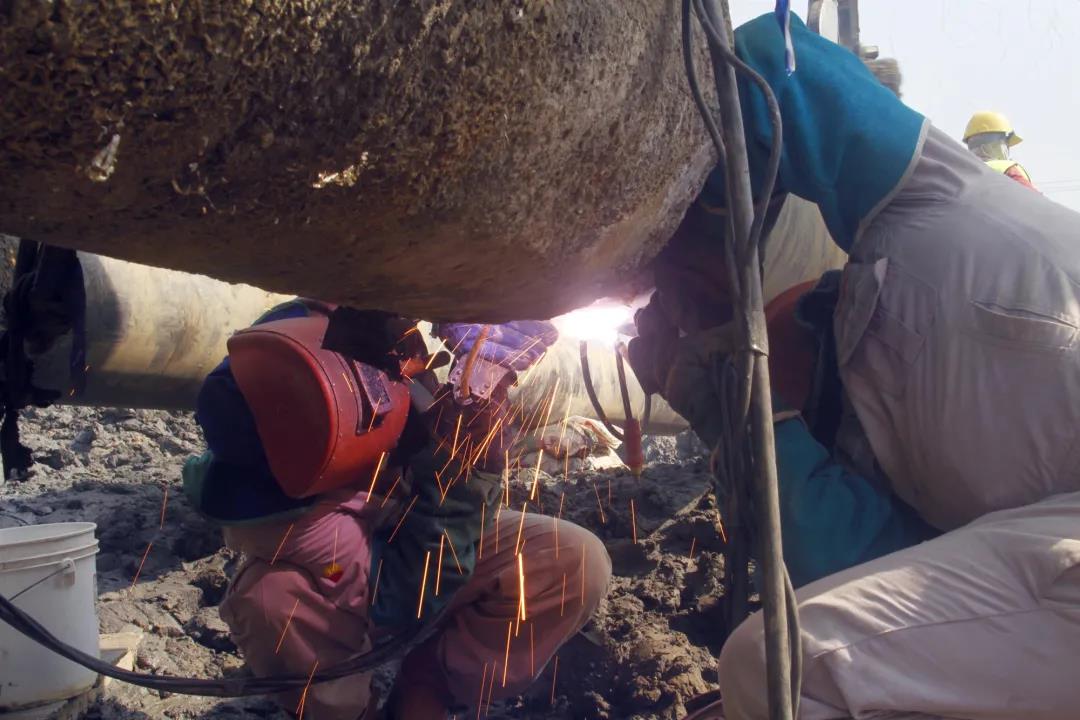 捷报!孟加拉单点系泊项目南部线路主体管道焊接完成 捷报!孟加拉单点系泊项目南部线路主体管道焊接完成