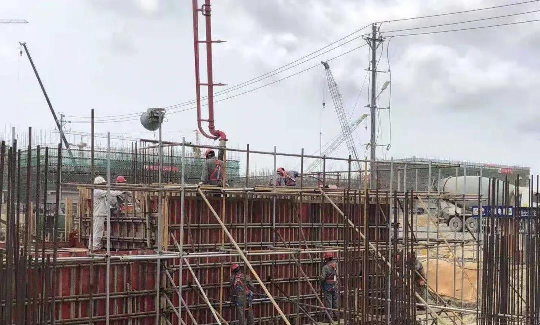 广东石化高密度聚乙烯项目开创国内挤压机设备基础整体浇筑先河 HQC 寰球工程 昨天 广东石化高密度聚乙烯项目开创国内挤压机设备基础整体浇筑先河 HQC 寰球工程 昨天