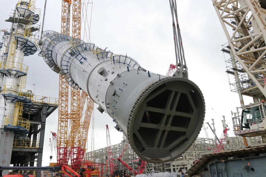广东石化乙烯装置再添新地标 广东石化乙烯装置再添新地标