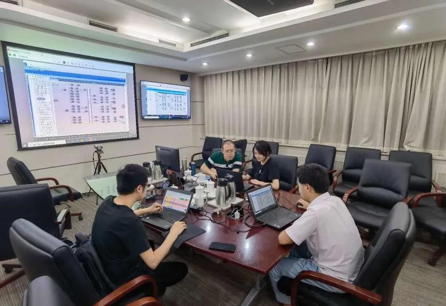 ٲֺг ʯԺRHTϵͼ߻̩