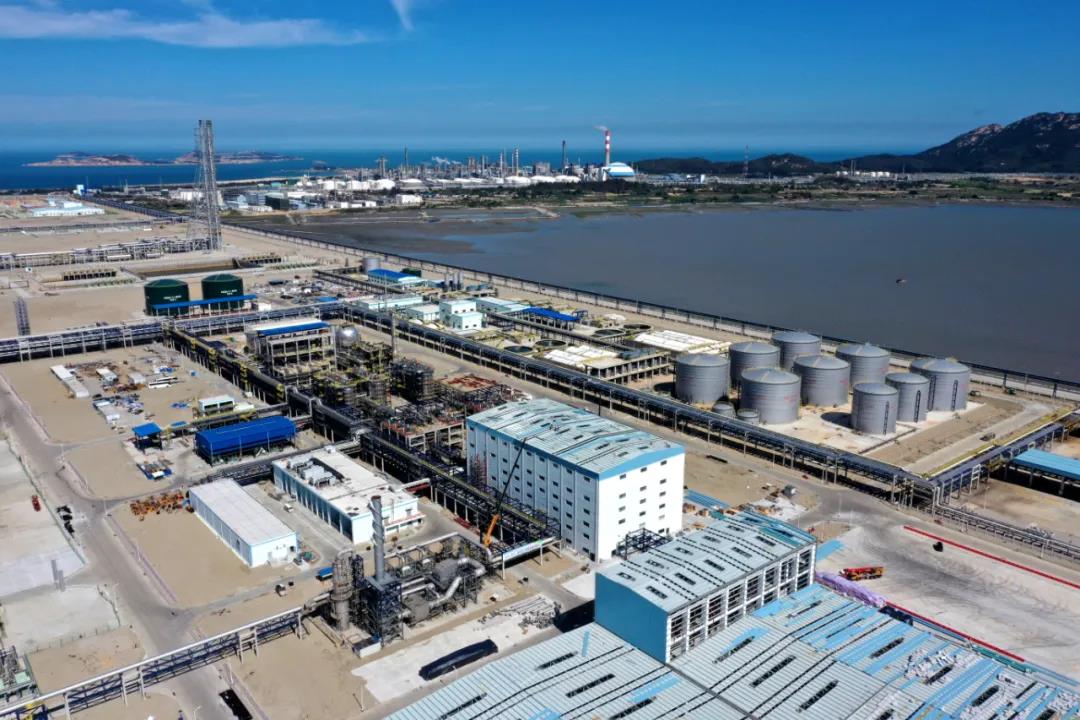 喜报!古雷炼化 SBS 装置高标准中交! 喜报!古雷炼化 SBS 装置高标准中交!