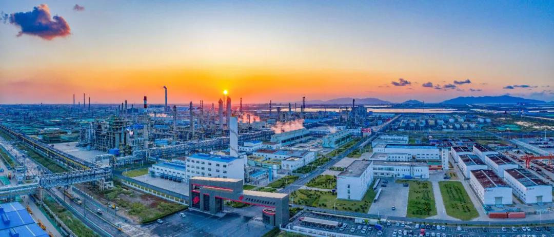 战略转型加速推进!盛虹集团启动全球首条二氧化碳制新能源材料产业链项目 战略转型加速推进!盛虹集团启动全球首条二氧化碳制新能源材料产业链项目