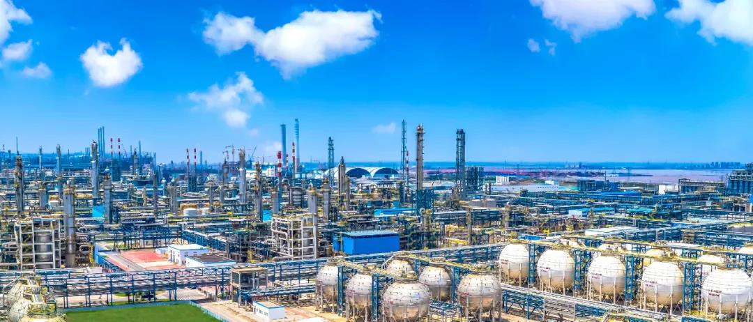 战略转型加速推进!盛虹集团启动全球首条二氧化碳制新能源材料产业链项目 战略转型加速推进!盛虹集团启动全球首条二氧化碳制新能源材料产业链项目