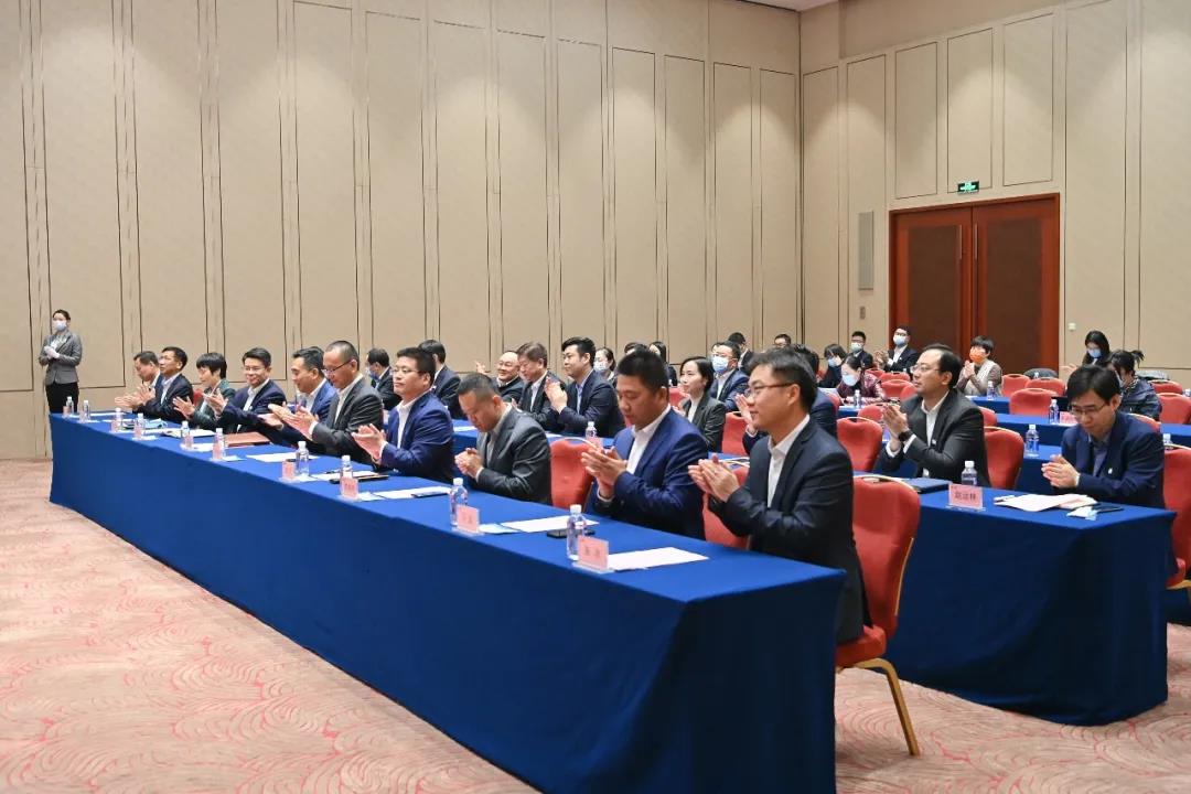 中石化与京东集团达成战略合作! 中石化与京东集团达成战略合作!