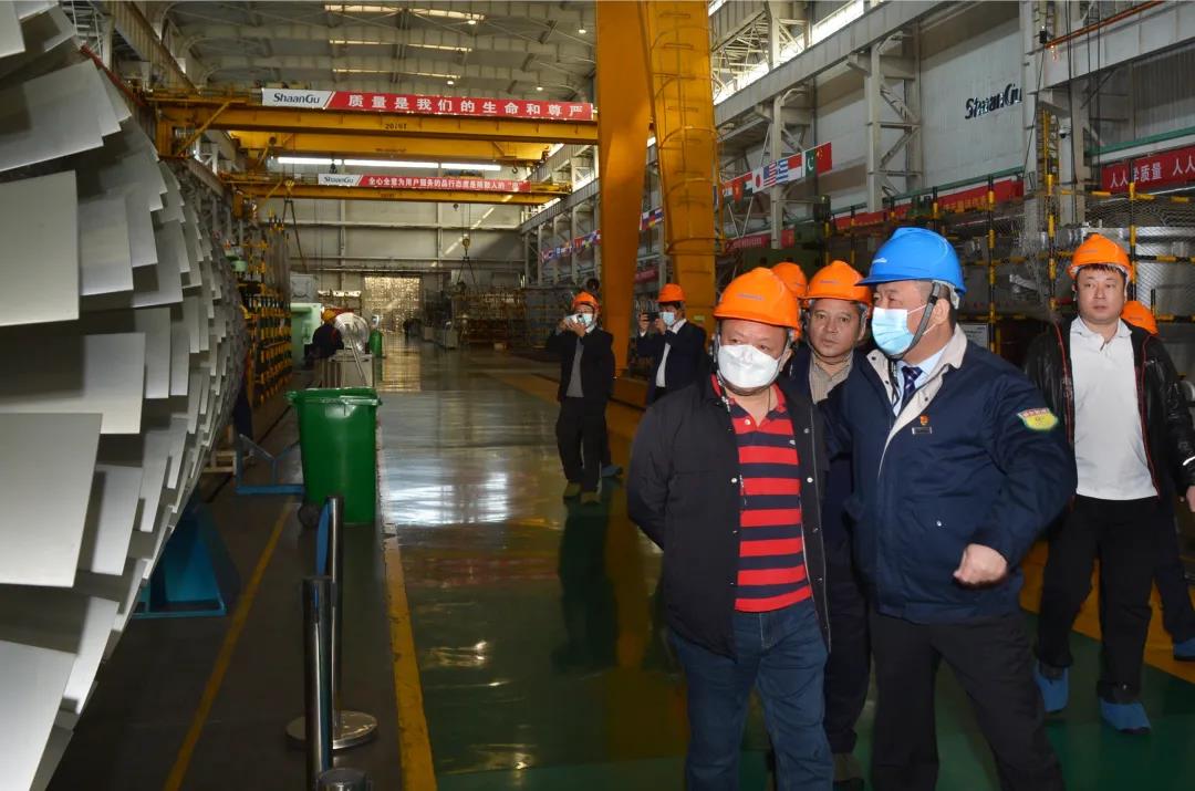 南山集团有限公司董事长、山东裕龙石化有限公司董事长宋建波一行来陕鼓参观交流 南山集团有限公司董事长、山东裕龙石化有限公司董事长宋建波一行来陕鼓参观交流