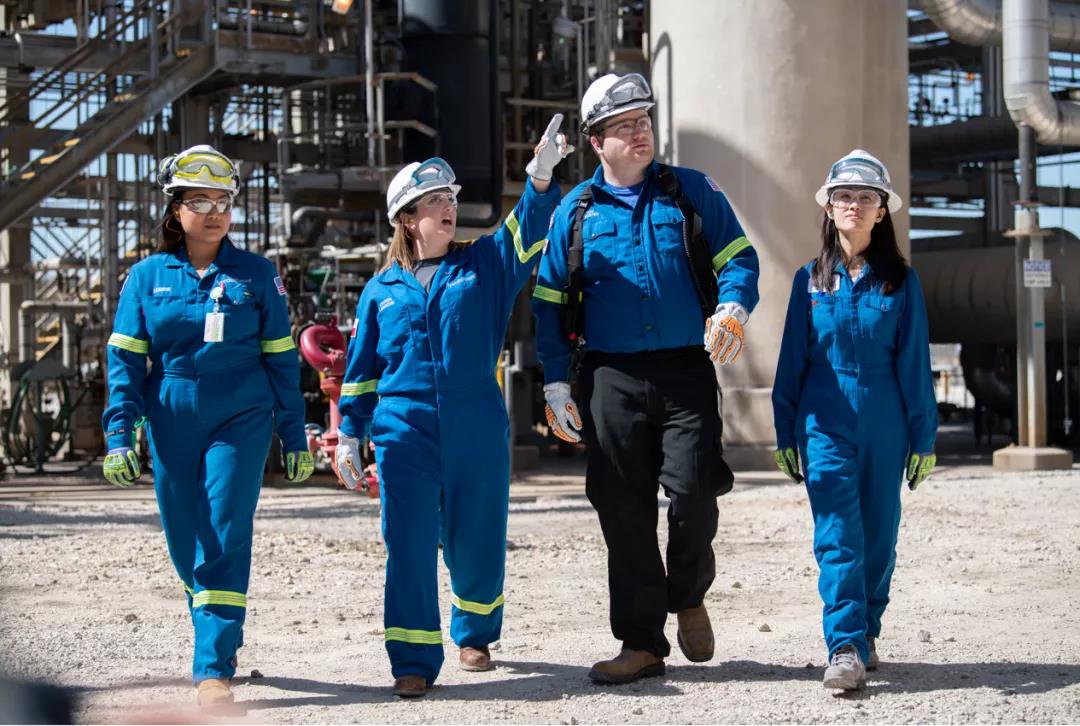 扩大合作,再建新项目!利安德巴赛尔与中石化签署谅解备忘录 扩大合作,再建新项目!利安德巴赛尔与中石化签署谅解备忘录