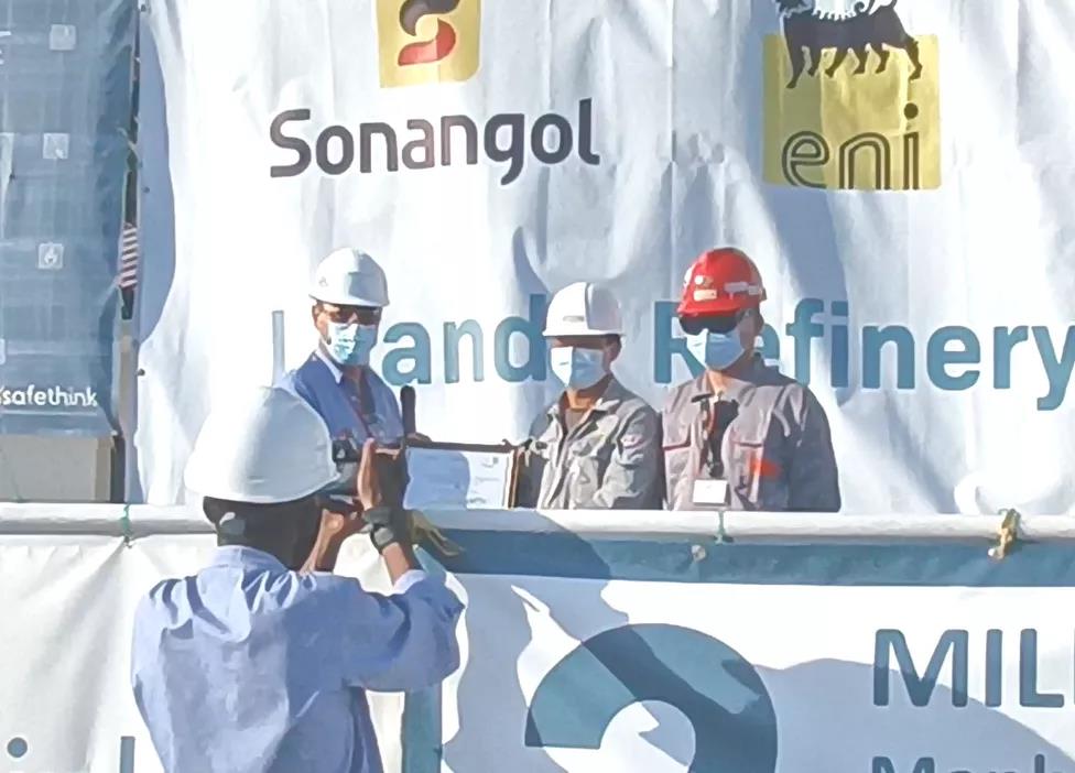 中国化学工程第三建设有限公司获安哥拉罗安达炼油厂扩建项目200万安全工时嘉奖 中国化学工程第三建设有限公司获安哥拉罗安达炼油厂扩建项目200万安全工时嘉奖