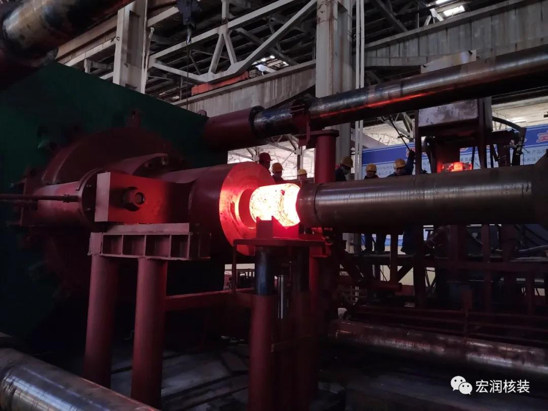 8000吨卧式挤压机成功试产投运! 8000吨卧式挤压机成功试产投运!