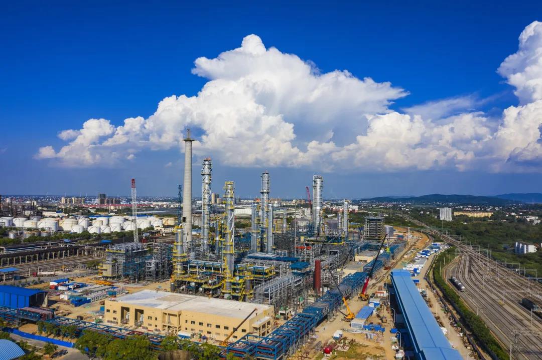 第三代芳烃技术应用装置在九江石化建成 第三代芳烃技术应用装置在九江石化建成