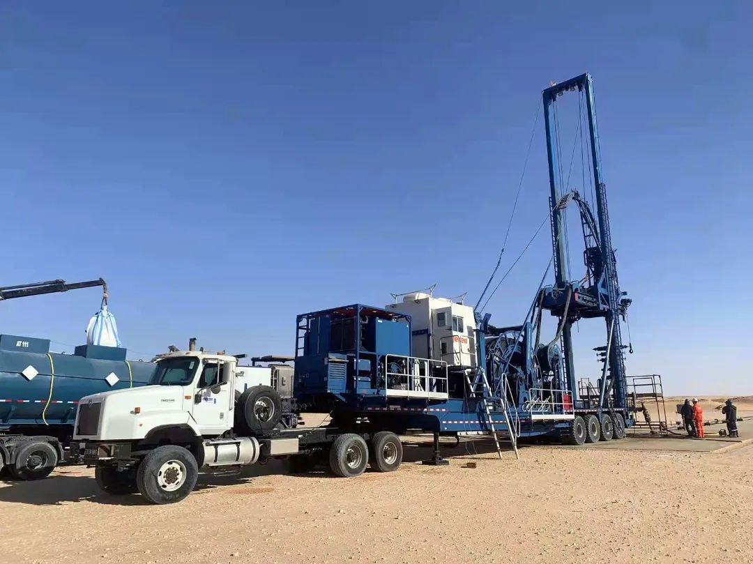 中国首台井架连续油管作业设备在阿尔及利亚应用成功! 中国首台井架连续油管作业设备在阿尔及利亚应用成功!