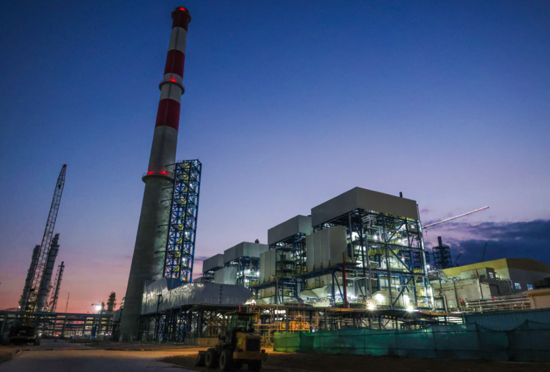 寰球工程公司广东石化动力中心1#锅炉点火成功 寰球工程公司广东石化动力中心1#锅炉点火成功