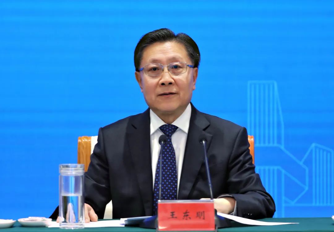 首届大国工匠创新交流大会开幕 首届大国工匠创新交流大会开幕