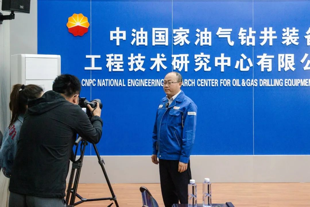 新华社记者来宝石机械采访 新华社记者来宝石机械采访