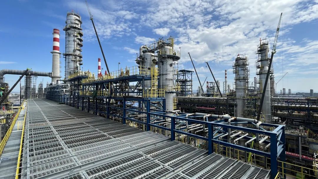 决战·广东石化 | 第一建设公司53个主项擎起“大炼油” 决战·广东石化 | 第一建设公司53个主项擎起“大炼油”