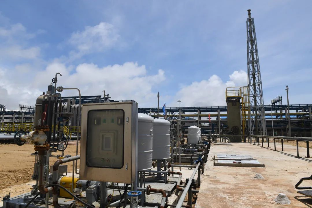 决战·广东石化 | 高架火炬系统和汽油成品罐区等7个主项单元同日中交 决战·广东石化 | 高架火炬系统和汽油成品罐区等7个主项单元同日中交