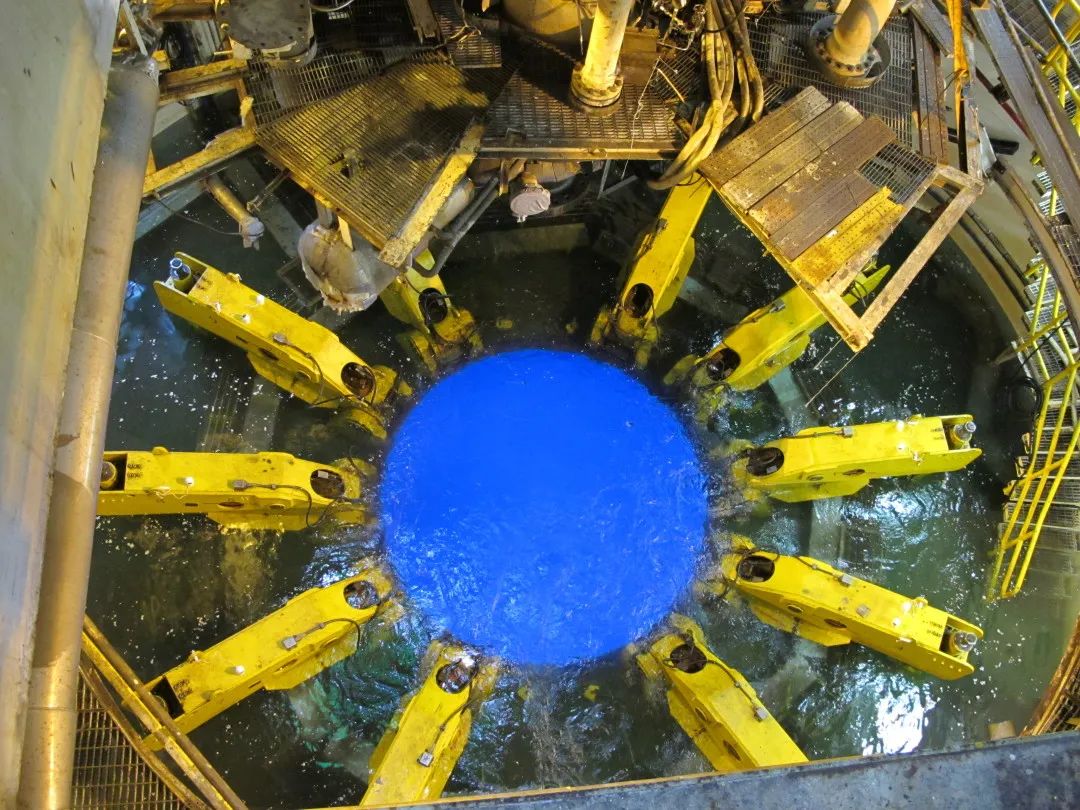 海油发展采油服务公司团队为我国首次自主解脱FPSO立新功 海油发展采油服务公司团队为我国首次自主解脱FPSO立新功