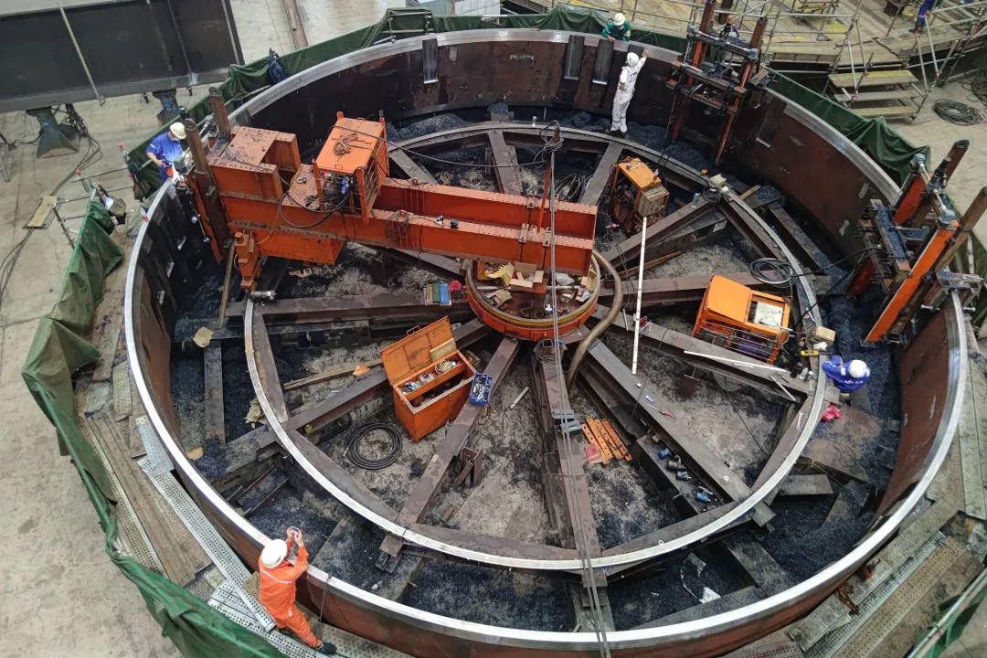 海油发展采油服务公司学习贯彻“深海一号”精神,内部协同结硕果 海油发展采油服务公司学习贯彻“深海一号”精神,内部协同结硕果