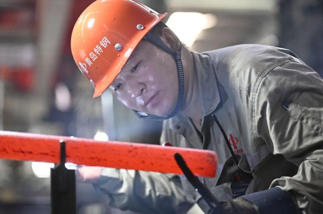 战高温 | 致敬无惧“烤”验的特钢人 战高温 | 致敬无惧“烤”验的特钢人