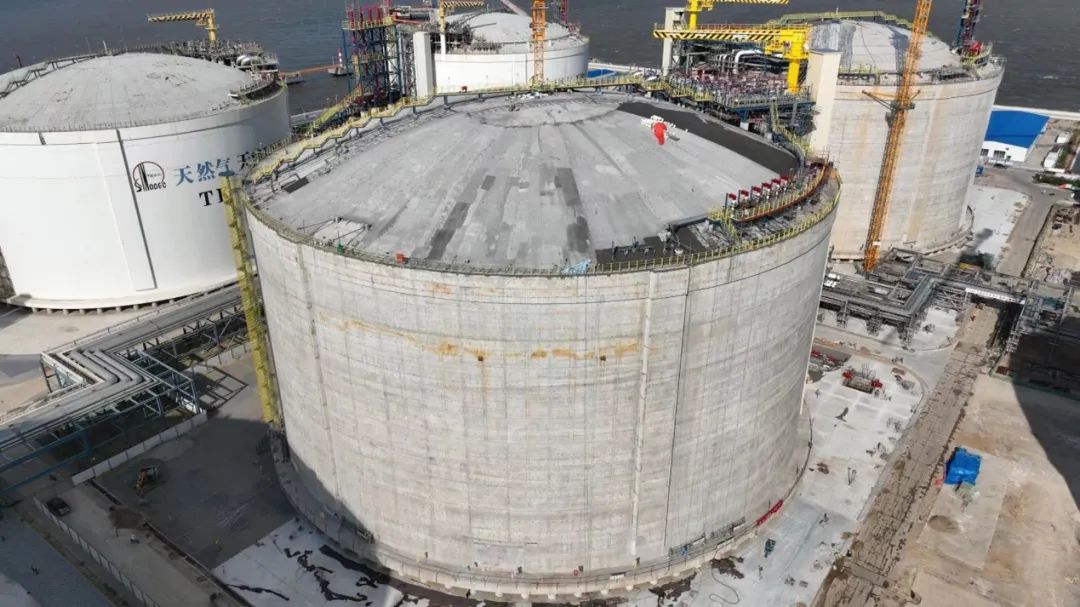 中国石化工程建设有限公司:中国石化首台有效容积22万立LNG储罐建成中交 中国石化工程建设有限公司:中国石化首台有效容积22万立LNG储罐建成中交