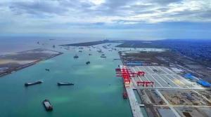 �Ƿ�ʮ�ꡤ�������� | ���ĸ۾��ÿ������������������ǳ���