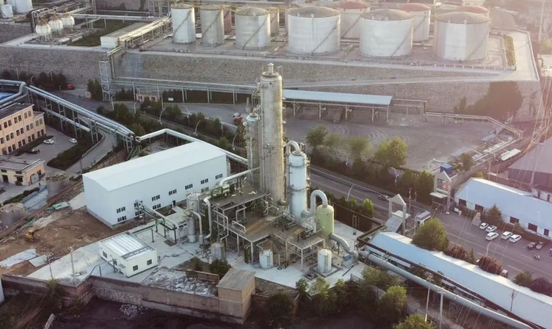 “双碳”新突破!我首套二氧化碳捕集装置顺利投产 “双碳”新突破!我首套二氧化碳捕集装置顺利投产