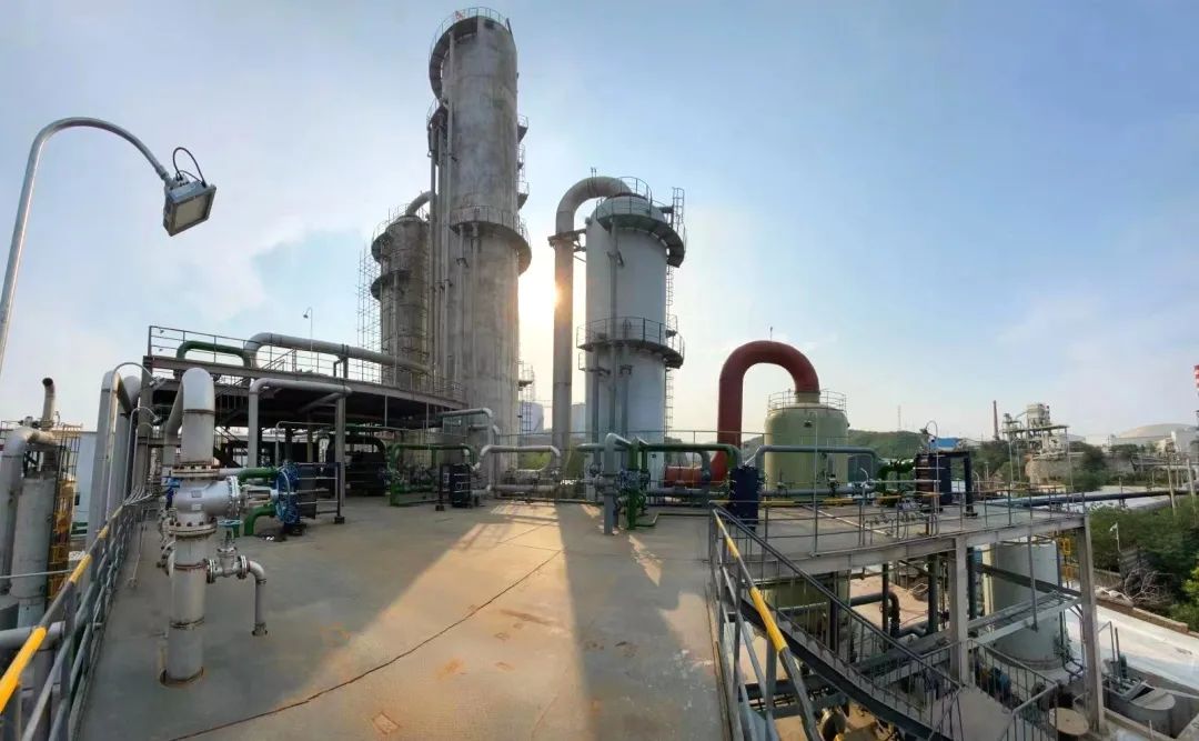 “双碳”新突破!我首套二氧化碳捕集装置顺利投产 “双碳”新突破!我首套二氧化碳捕集装置顺利投产