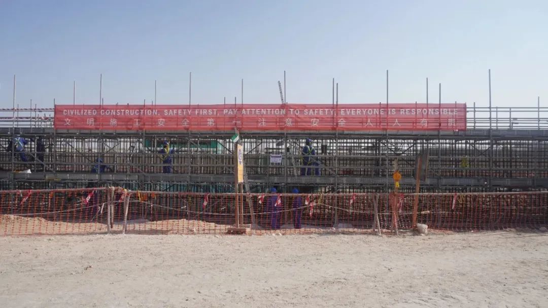 哈伯善天然气处理厂电气开关柜升级项目获业主高度赞扬 哈伯善天然气处理厂电气开关柜升级项目获业主高度赞扬