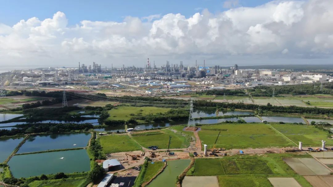 世界级一体化新石化基地全面投产 世界级一体化新石化基地全面投产