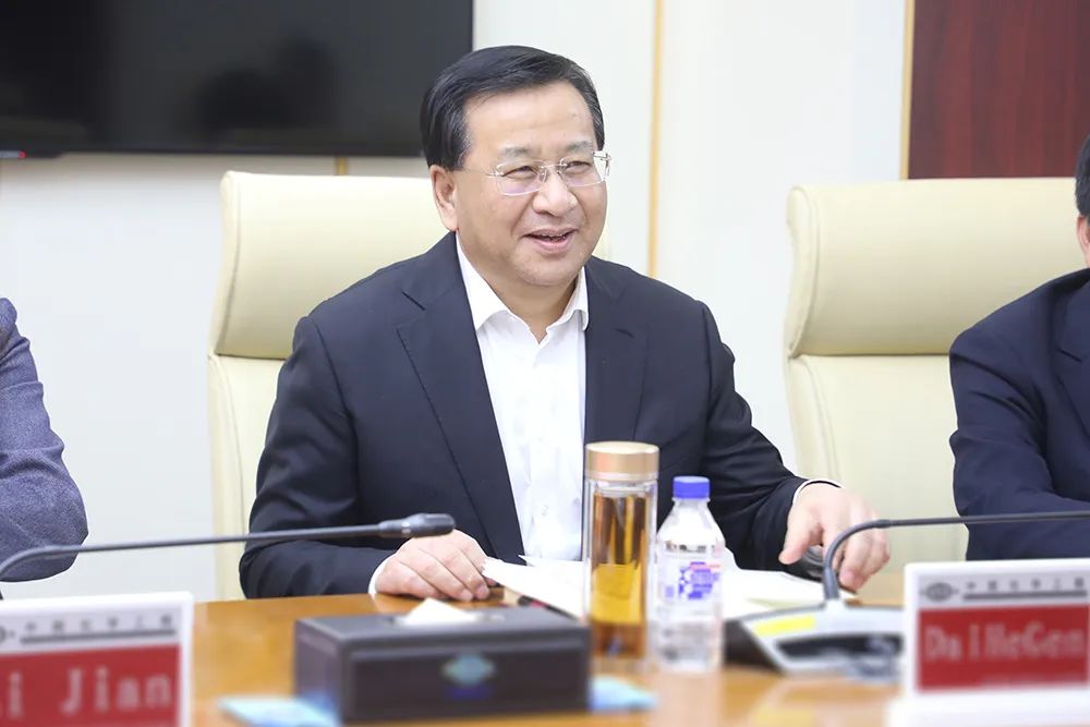 中国化学主要领导会见巴斯夫亚洲大型项目总裁魏尔士博士 中国化学主要领导会见巴斯夫亚洲大型项目总裁魏尔士博士