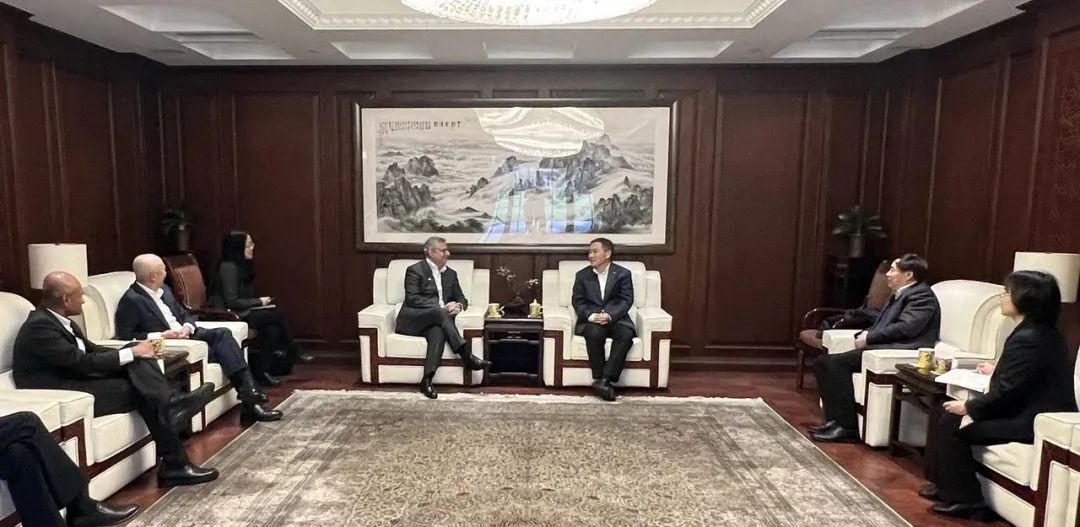 ⻪꼯쵼ֵ¼ϯִйSanjiv Lamba