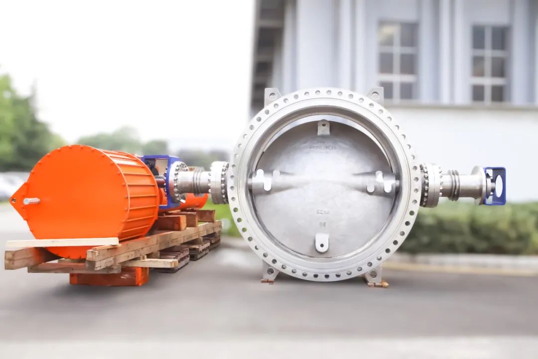 纽威阀门超大口径气动高温三偏心蝶阀顺利通过业主验收 纽威阀门超大口径气动高温三偏心蝶阀顺利通过业主验收