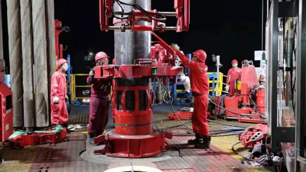 天津钢管自主研发国内最大口径套管顺利下井 天津钢管自主研发国内最大口径套管顺利下井