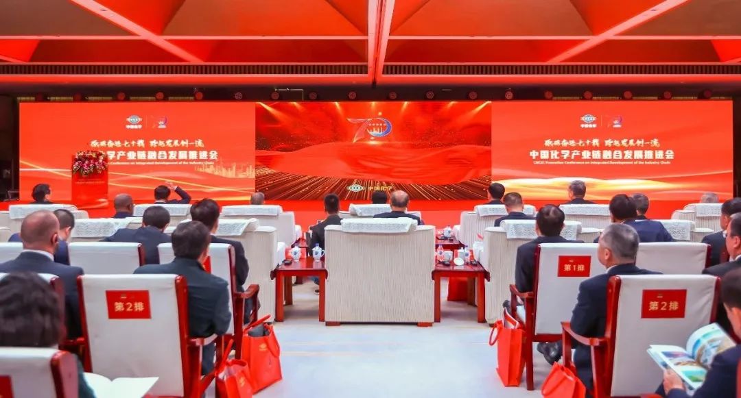 ֳǩԼ1500 | йѧҵںϷչƽɹ˶