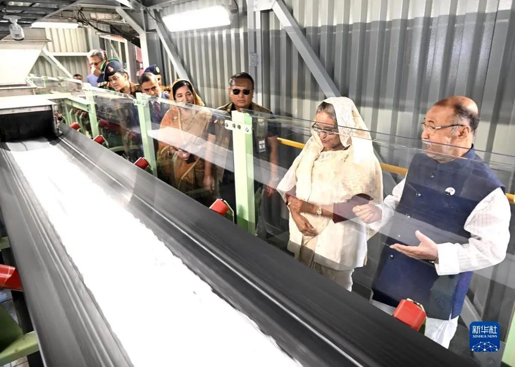 中企参与承建的孟加拉国首个绿色化肥厂举行落成仪式 中企参与承建的孟加拉国首个绿色化肥厂举行落成仪式