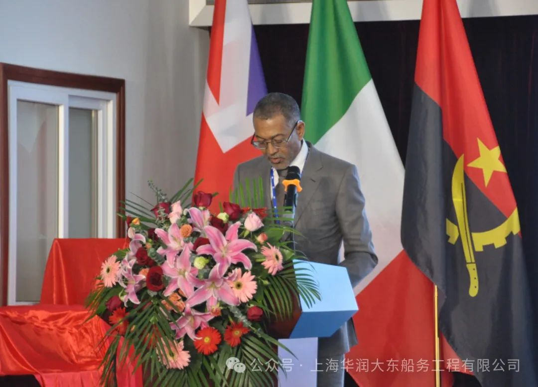 安哥拉矿产资源、石油和天然气部长和意大利驻上海总领事等贵宾与华润大东同庆“海上超级工厂”实现里程碑节点 安哥拉矿产资源、石油和天然气部长和意大利驻上海总领事等贵宾与华润大东同庆“海上超级工厂”实现里程碑节点