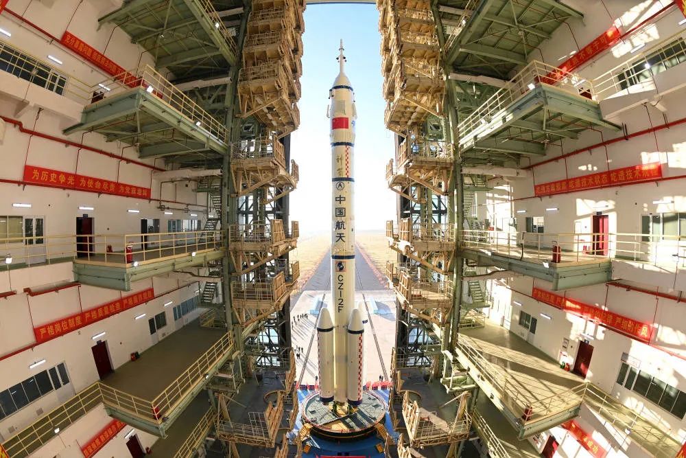 在全球变局中开创中国未来产业发展新局面 在全球变局中开创中国未来产业发展新局面