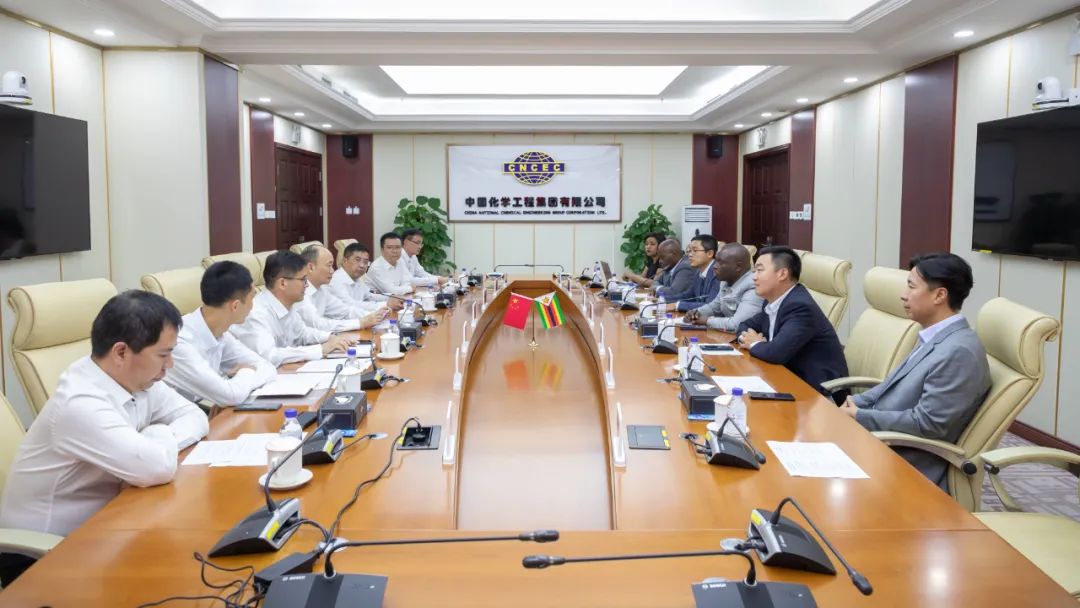中非合作结硕果——十三化建公司在京签订津巴布韦合成氨项目合作协议 中非合作结硕果——十三化建公司在京签订津巴布韦合成氨项目合作协议